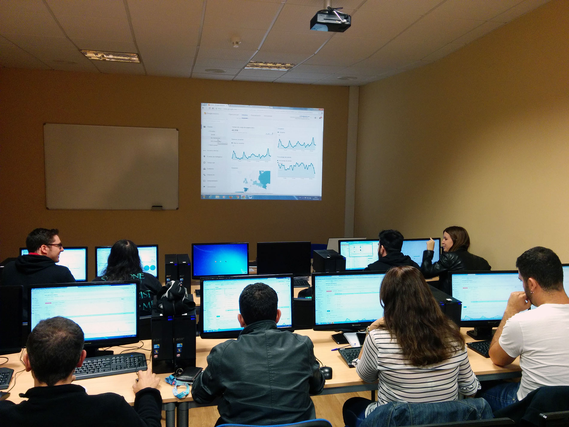 Curso de Analítica Digital en Tenerife ( Canarias ) - Aprende a medir una web con Google Analytics